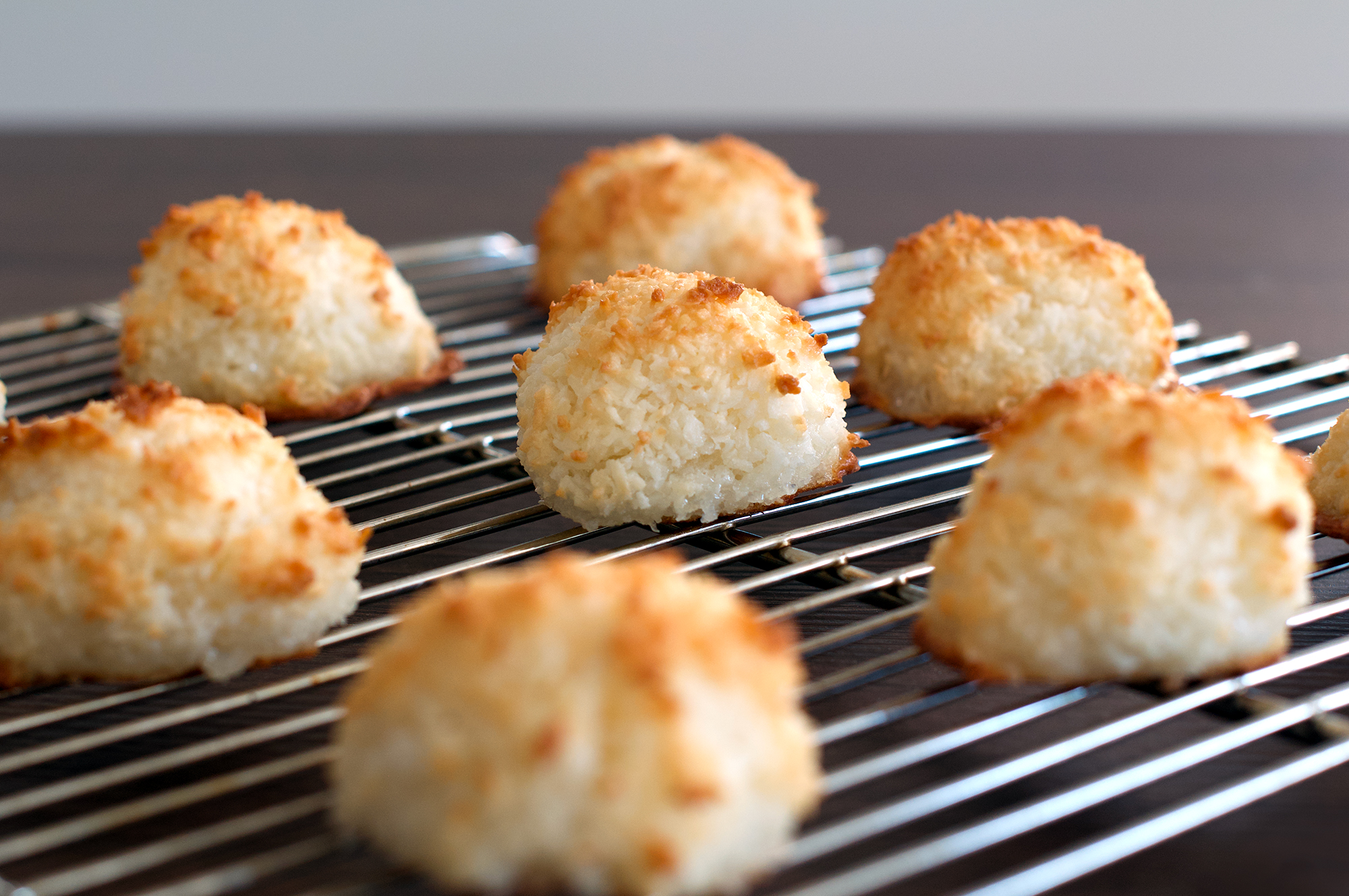 Recipe for homemade coconut macaroons